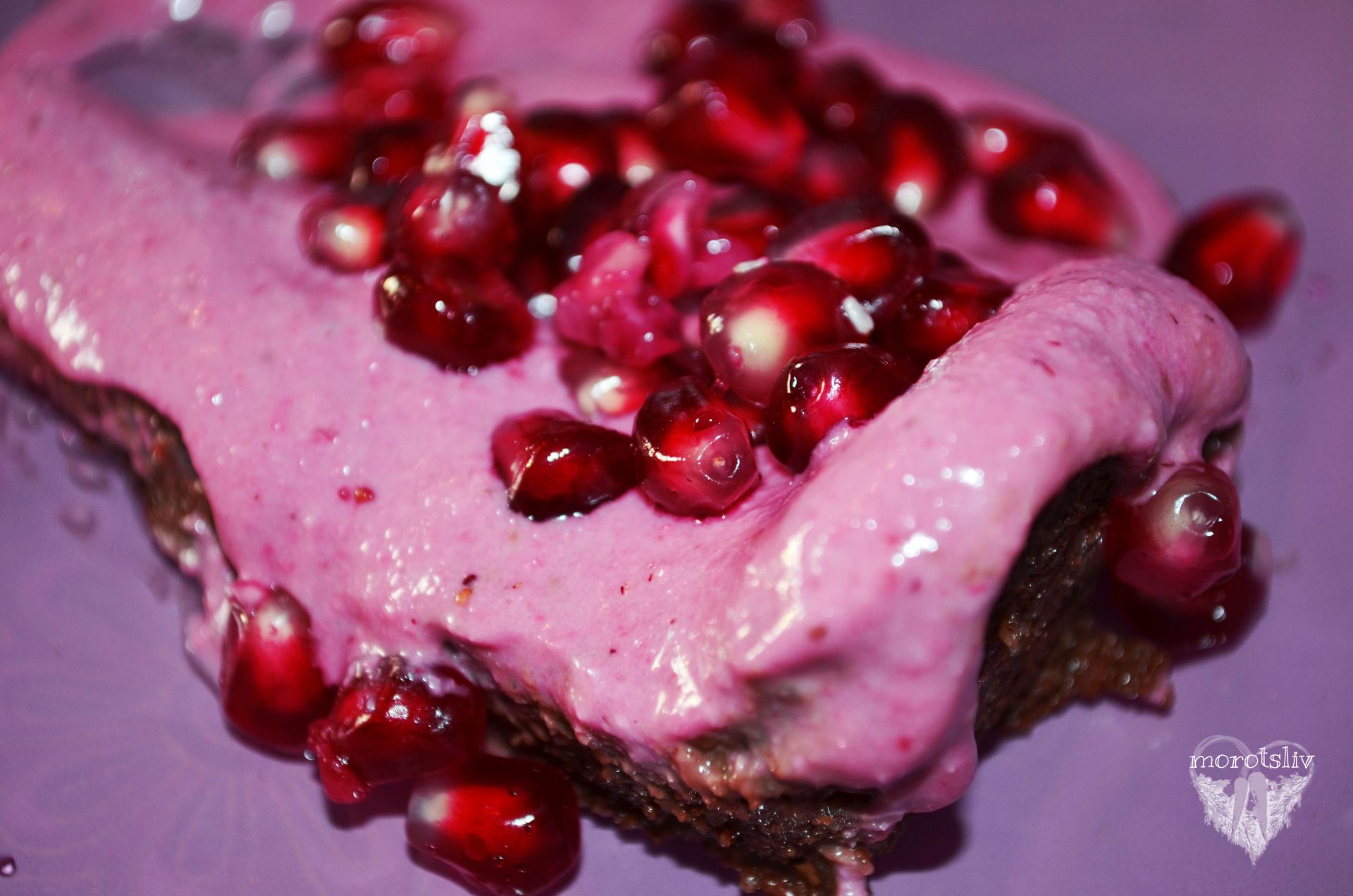 Raw jordgubbstårta, foto: Cecilia Nordman, Morotsliv